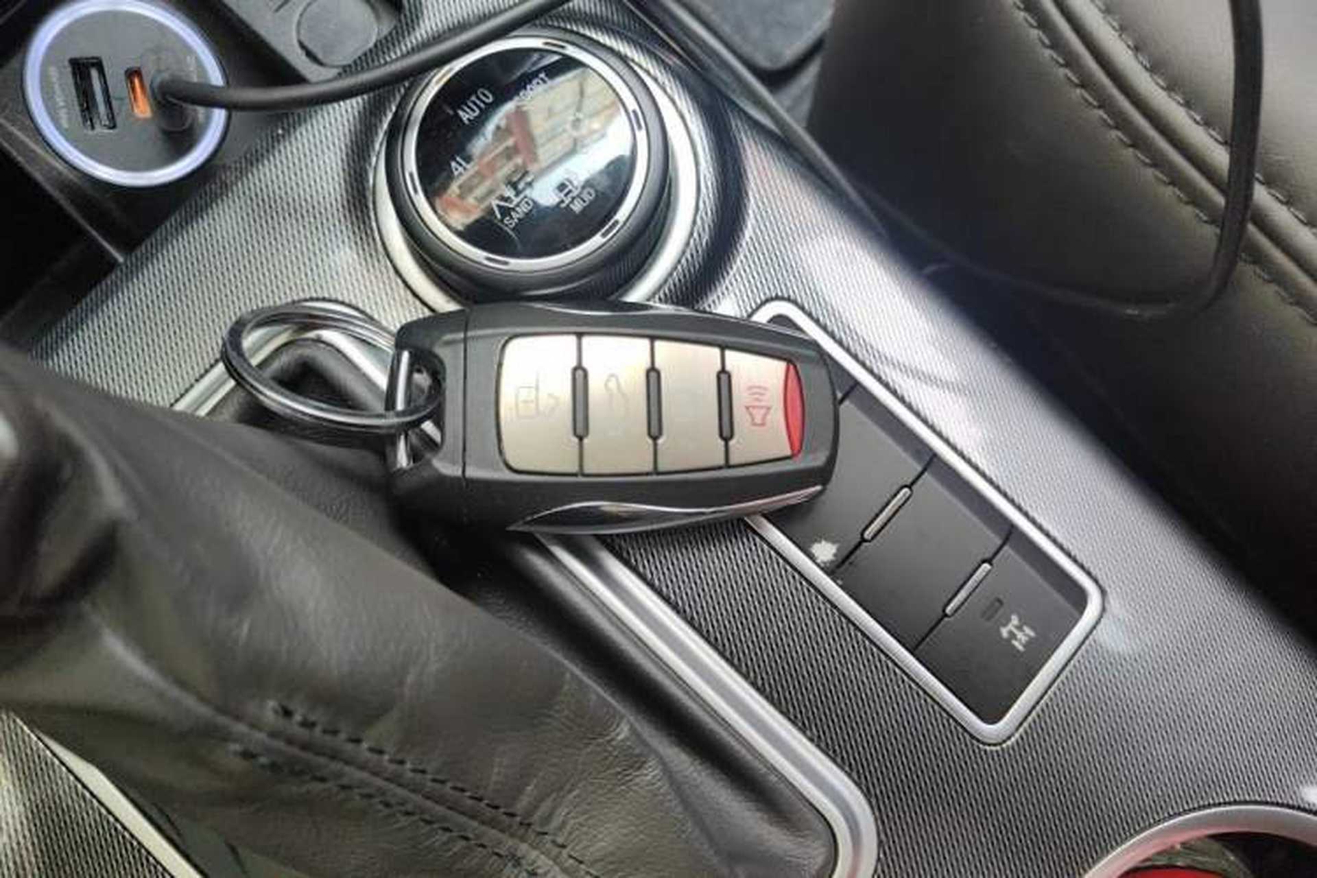 Used Haval H9 2016 2.0T Four-Wheel Drive Luxury 7-Seater Vehicle Key
