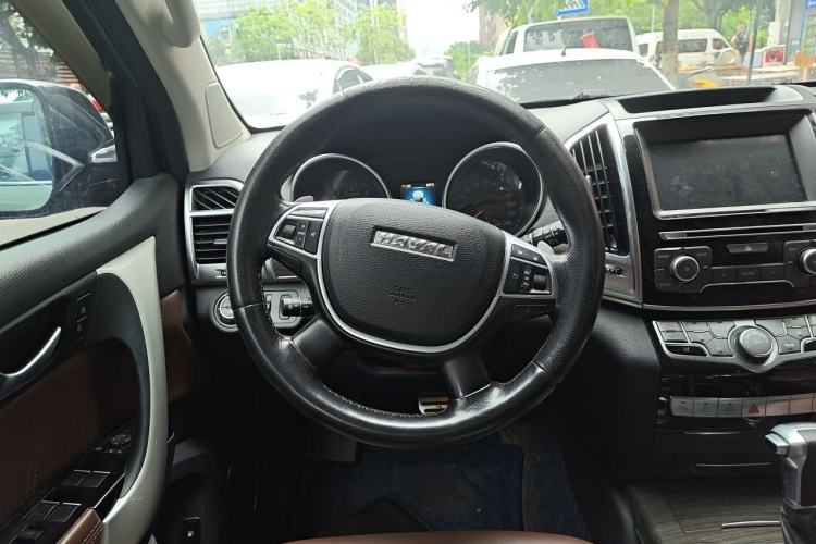 Used Haval H9 2016 2.0T Four-Wheel Drive Luxury 7-Seater Steering Wheel