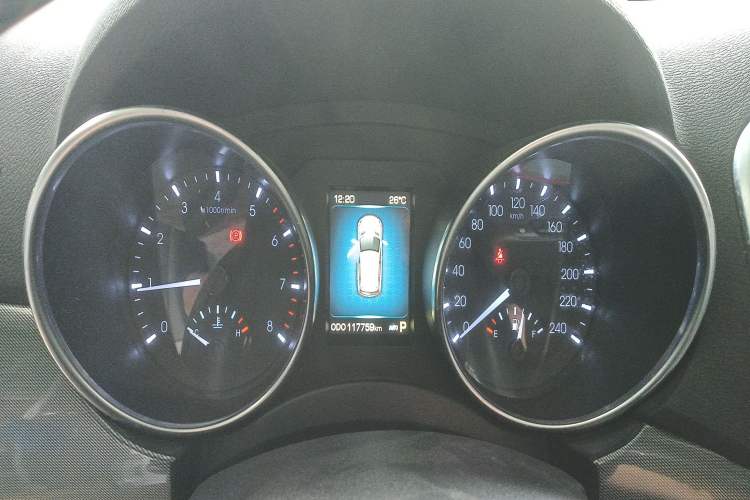 Used Haval H9 2016 2.0T Four-Wheel Drive Luxury 7-Seater Instrument Cluster