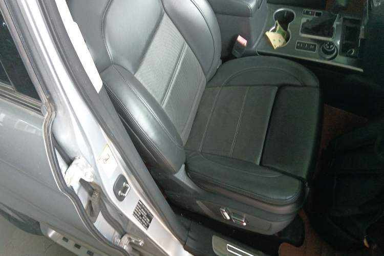 Used Haval H9 2016 2.0T Four-Wheel Drive Luxury 7-Seater Right Front Seat