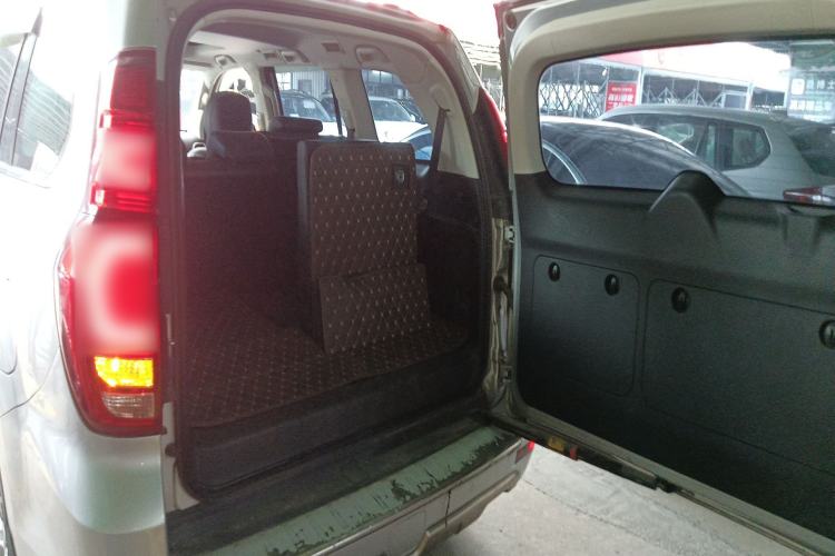 Used Haval H9 2016 2.0T Four-Wheel Drive Luxury 7-Seater Trunk