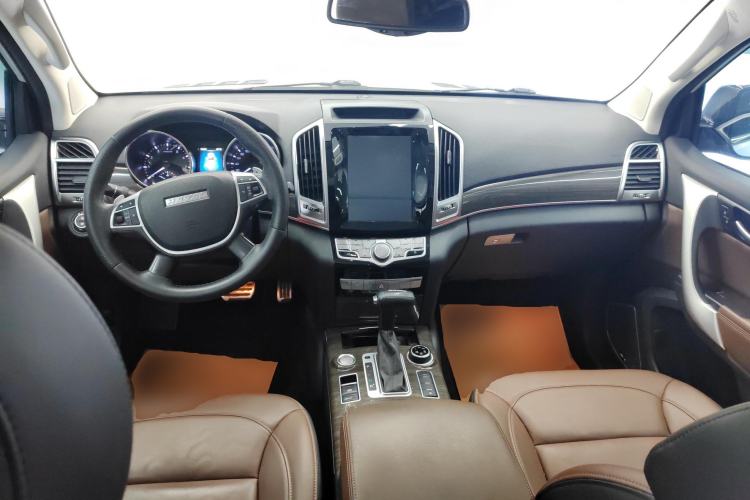 Used Haval H9 2016 2.0T Four-Wheel Drive Luxury 7-Seater Center Console