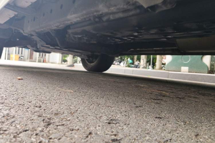 Used Haval H9 2016 2.0T Four-Wheel Drive Luxury Version 5 Seats Chassis Rear Left
