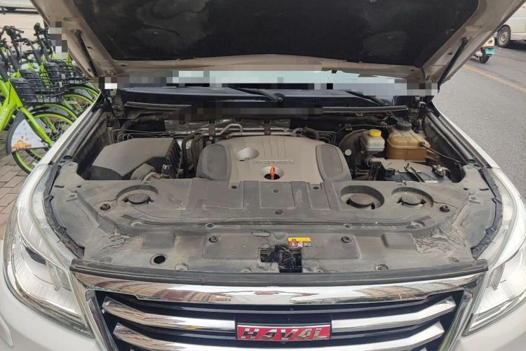 Used Haval H9 2016 2.0T Four-Wheel Drive Luxury 7-Seater Engine Bay