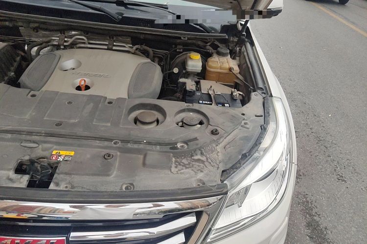 Used Haval H9 2016 2.0T Four-Wheel Drive Luxury 7-Seater Engine Bay Left