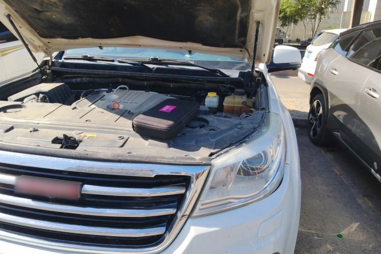 Used Haval H9 2016 2.0T Four-Wheel Drive Luxury 7-Seater Engine Bay Left