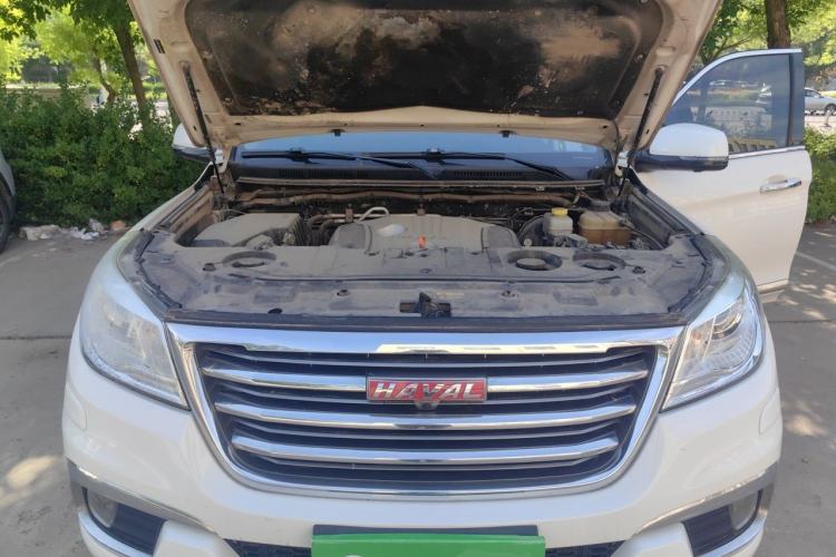 Used Haval H9 2016 2.0T Four-Wheel Drive Luxury 7-Seater Engine Bay