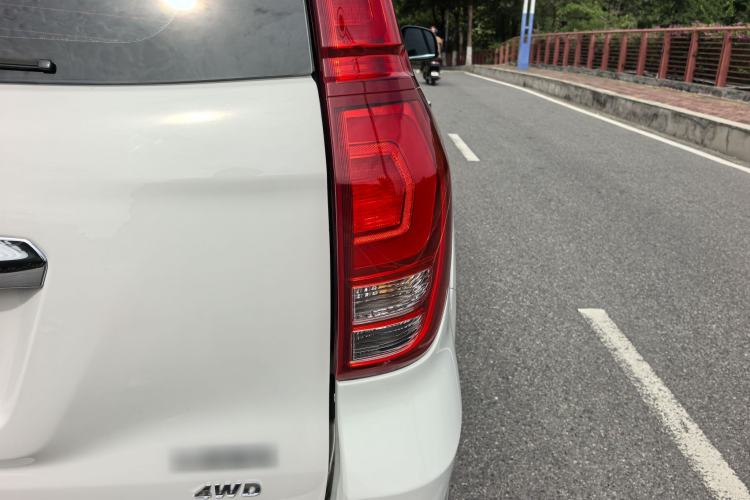 Used Haval H9 2016 2.0T Four-Wheel Drive Luxury 7-Seater Exterior 10