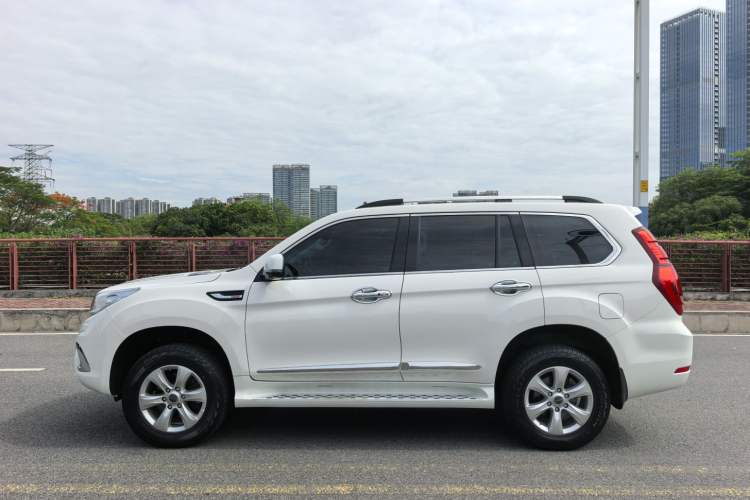 Used Haval H9 2016 2.0T Four-Wheel Drive Luxury 7-Seater Exterior 11