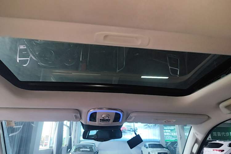 Used Haval H9 2016 2.0T Four-Wheel Drive Luxury 7-Seater Headliner