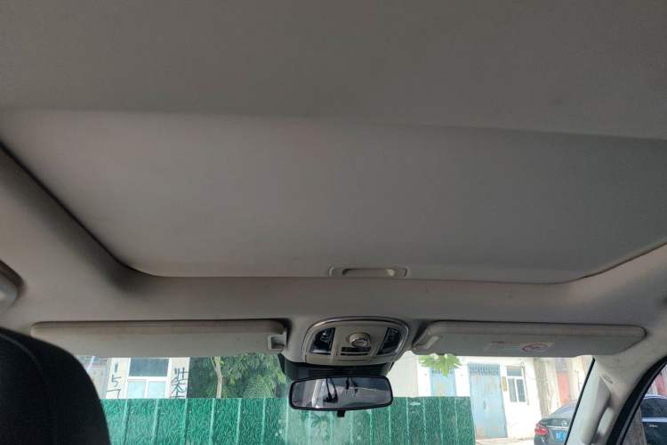 Used Haval H9 2016 2.0T Four-Wheel Drive Elite Version 7 Seats Headliner
