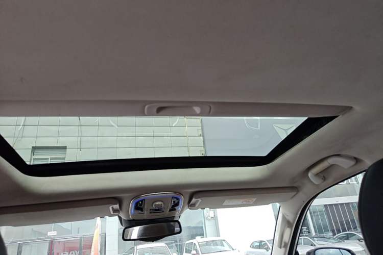 Used Haval H9 2016 2.0T Four-Wheel Drive Luxury 7-Seater Headliner