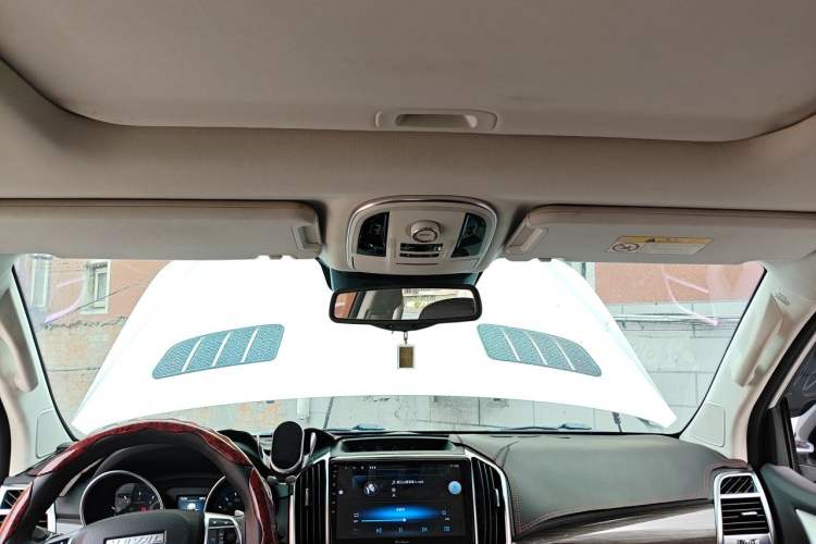 Used Haval H9 2016 2.0T Four-Wheel Drive Luxury 7-Seater Headliner