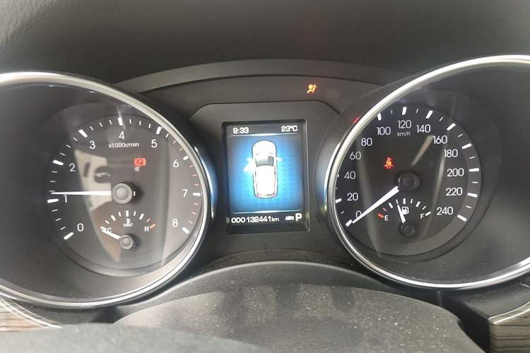 Used Haval H9 2016 2.0T Four-Wheel Drive Luxury 7-Seater Instrument Cluster