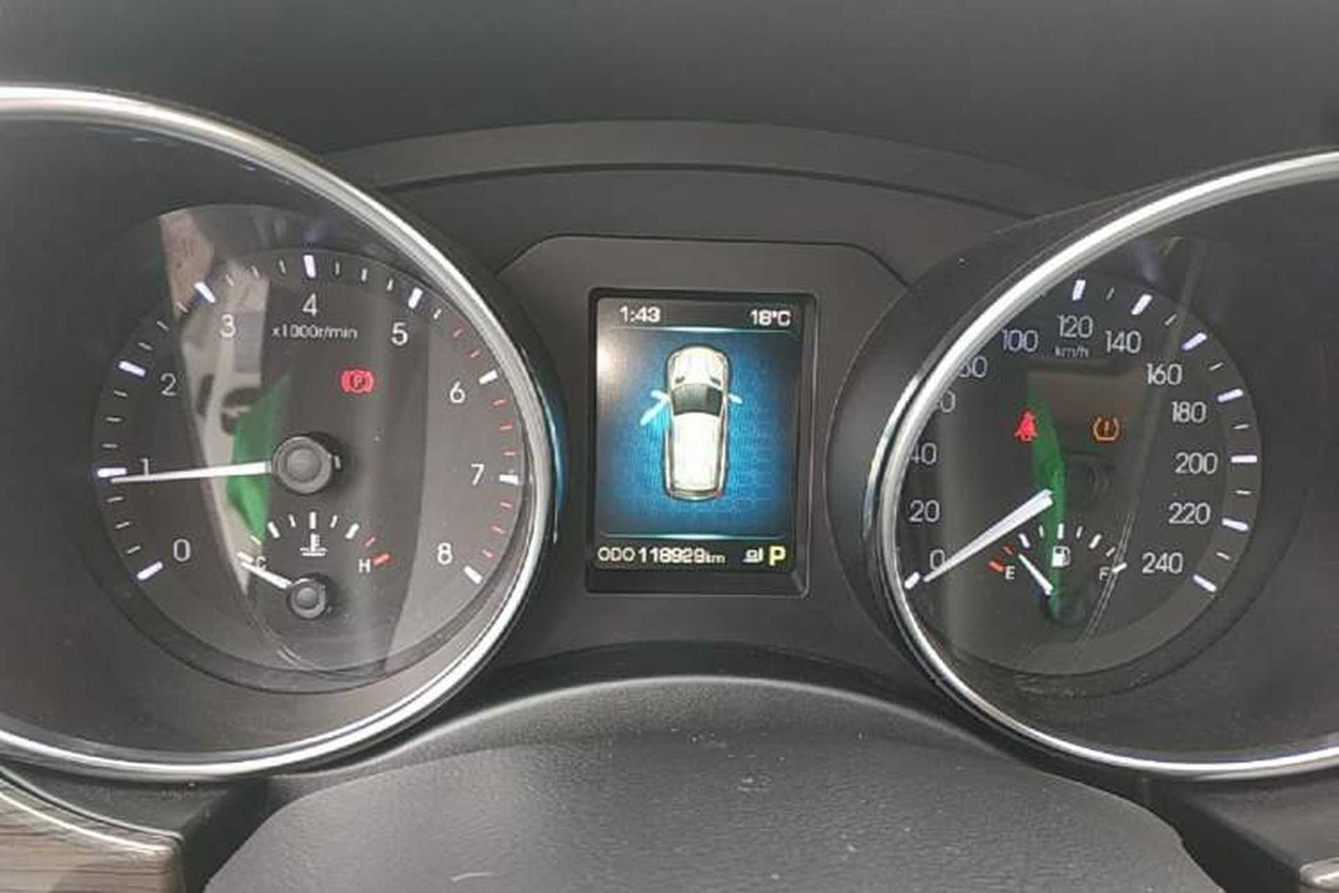 Used Haval H9 2016 2.0T Four-Wheel Drive Elite Version 7 Seats Instrument Cluster