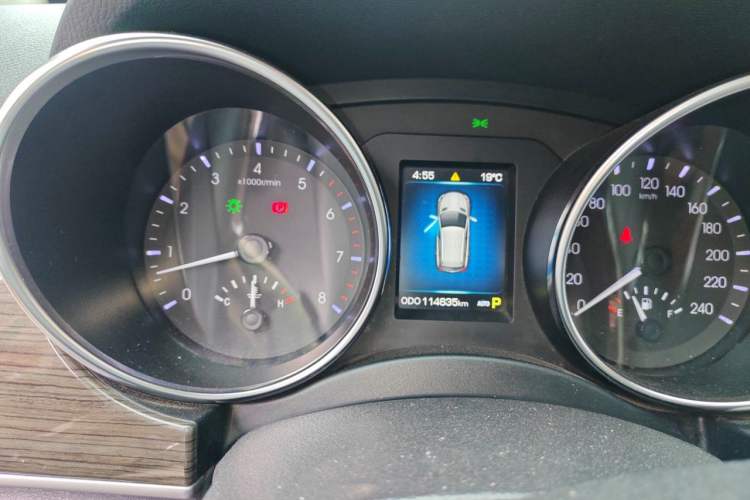 Used Haval H9 2016 2.0T Four-Wheel Drive Elite Version 5 Seats Instrument Cluster