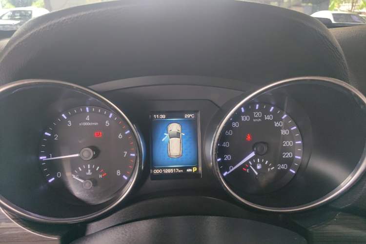 Used Haval H9 2016 2.0T Four-Wheel Drive Luxury Version 5 Seats Instrument Cluster
