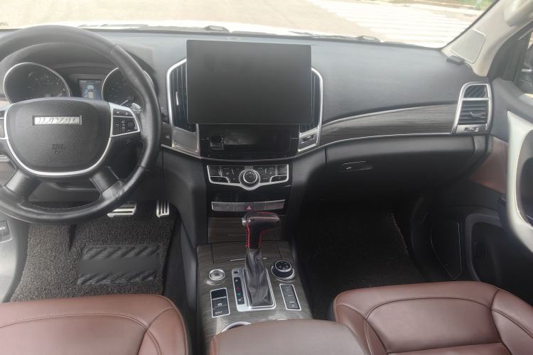 Used Haval H9 2016 2.0T Four-Wheel Drive Luxury 7-Seater Interior 1