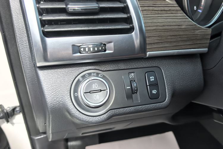 Used Haval H9 2016 2.0T Four-Wheel Drive Luxury 7-Seater Interior 7