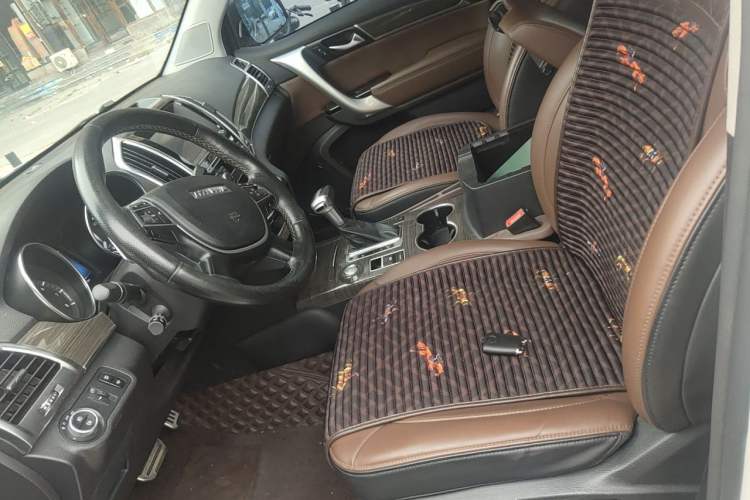 Used Haval H9 2016 2.0T Four-Wheel Drive Luxury 7-Seater Left Front Seat