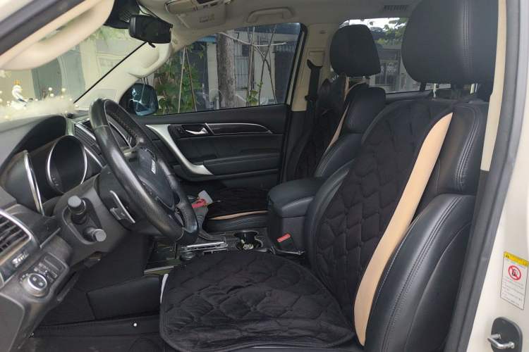 Used Haval H9 2016 2.0T Four-Wheel Drive Elite Version 7 Seats Left Front Seat