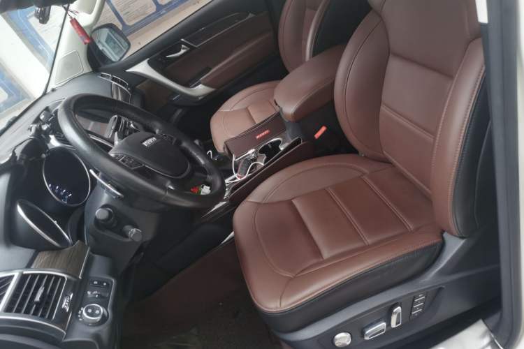 Used Haval H9 2016 2.0T Four-Wheel Drive Luxury 7-Seater Left Front Seat