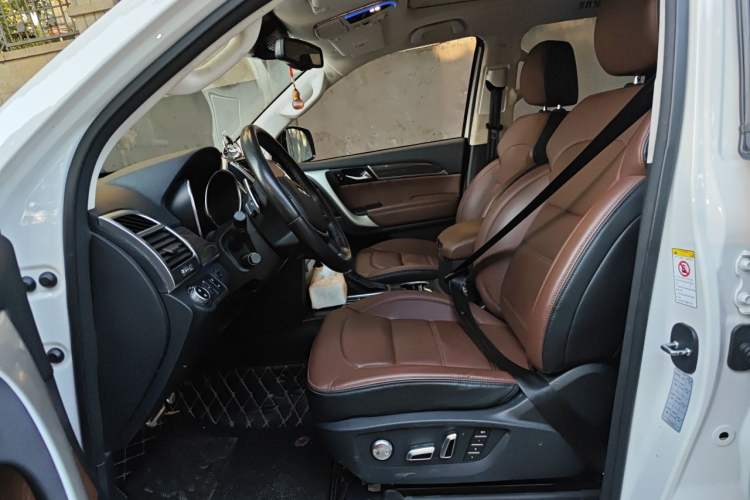 Used Haval H9 2016 2.0T Four-Wheel Drive Luxury 7-Seater Left Front Seat