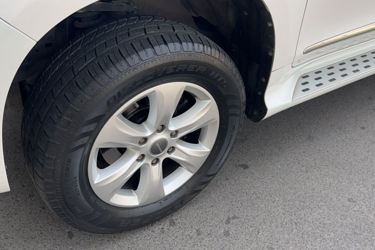 Used Haval H9 2016 2.0T Four-Wheel Drive Luxury 7-Seater Left Front Wheel Hub