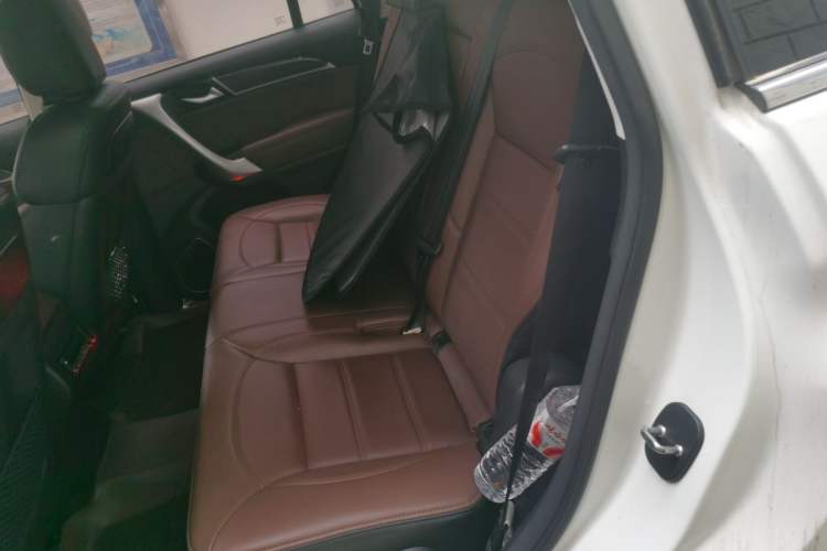 Used Haval H9 2016 2.0T Four-Wheel Drive Luxury 7-Seater Left Rear Seat
