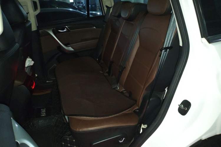 Used Haval H9 2016 2.0T Four-Wheel Drive Luxury Version 5 Seats Left Rear Seat