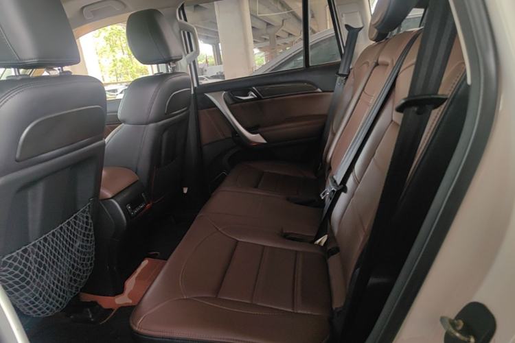 Used Haval H9 2016 2.0T Four-Wheel Drive Luxury Version 5 Seats Left Rear Seat