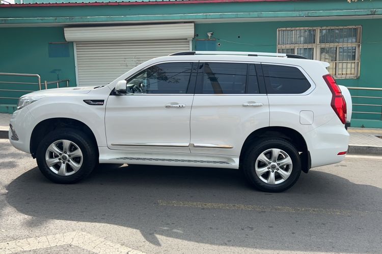 Used Haval H9 2016 2.0T Four-Wheel Drive Luxury 7-Seater Left Side