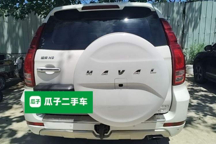 Used Haval H9 2016 2.0T Four-Wheel Drive Luxury Version 5 Seats Rear