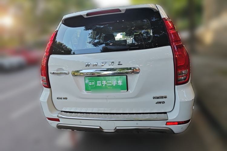 Used Haval H9 2016 2.0T Four-Wheel Drive Luxury 7-Seater Rear