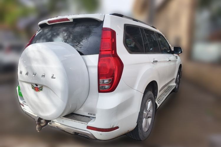 Used Haval H9 2016 2.0T Four-Wheel Drive Luxury 7-Seater Rear Right 45 Deg