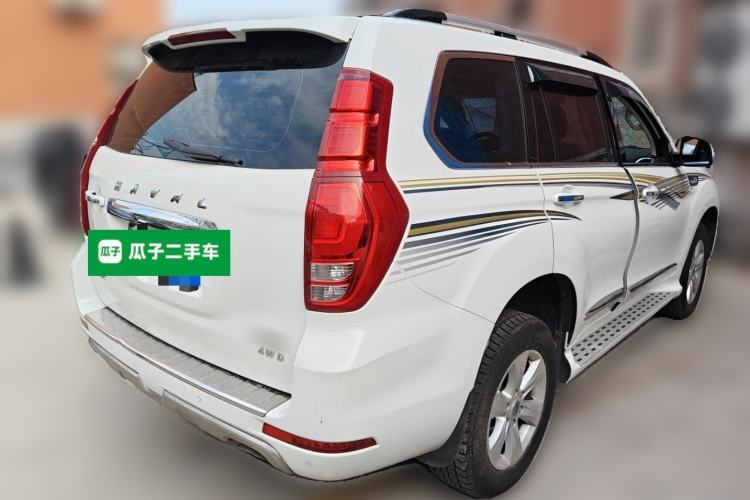 Used Haval H9 2016 2.0T Four-Wheel Drive Luxury 7-Seater Rear Right 45 Deg