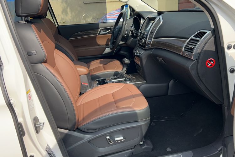 Used Haval H9 2016 2.0T Four-Wheel Drive Luxury 7-Seater Right Front Seat