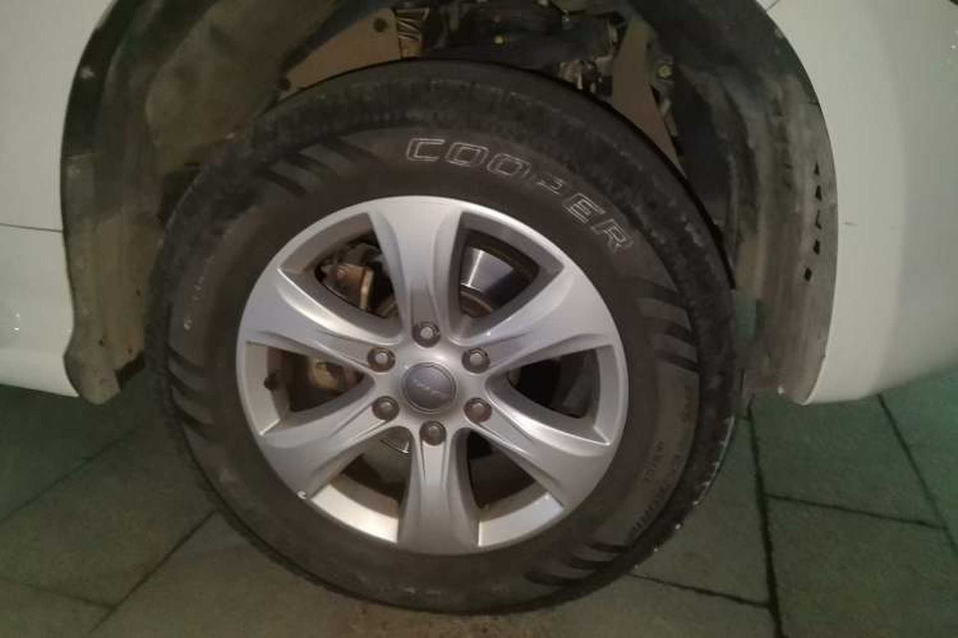 Used Haval H9 2016 2.0T Four-Wheel Drive Luxury 7-Seater Right Front Wheel Hub