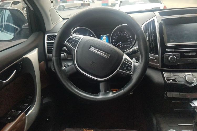 Used Haval H9 2016 2.0T Four-Wheel Drive Luxury 7-Seater Steering Wheel