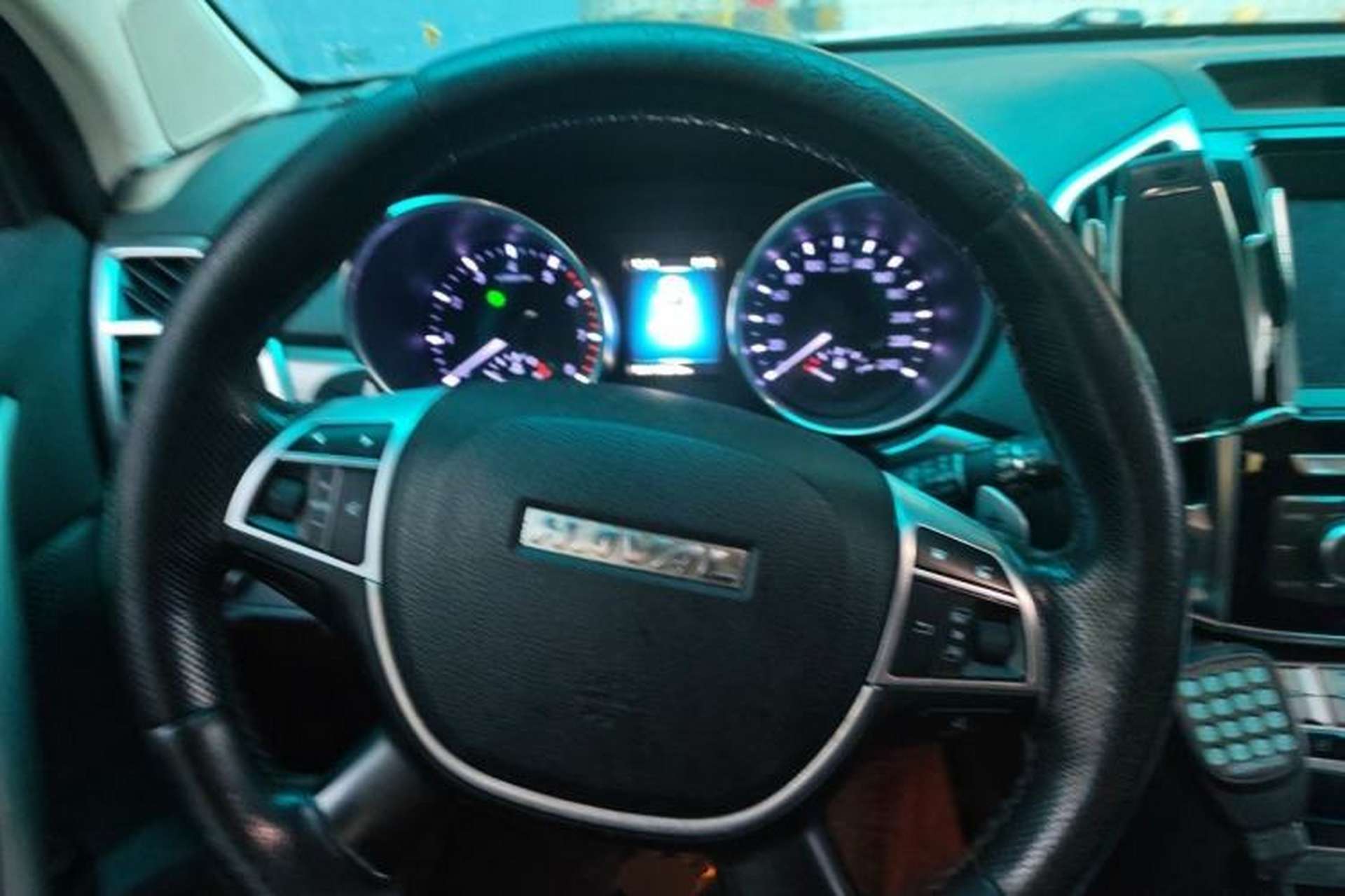 Used Haval H9 2016 2.0T Four-Wheel Drive Luxury 7-Seater Steering Wheel