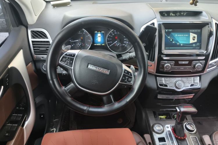 Used Haval H9 2016 2.0T Four-Wheel Drive Luxury 7-Seater Steering Wheel