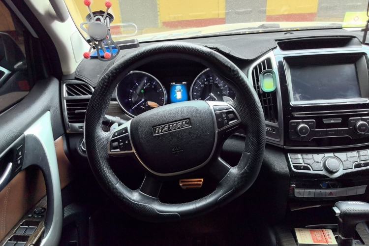 Used Haval H9 2016 2.0T Four-Wheel Drive Luxury 7-Seater Steering Wheel