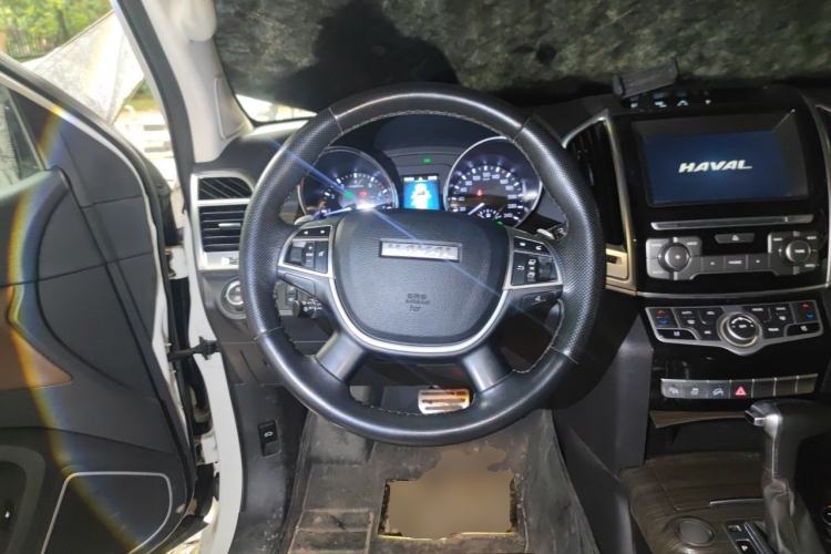 Used Haval H9 2016 2.0T Four-Wheel Drive Luxury 7-Seater Steering Wheel