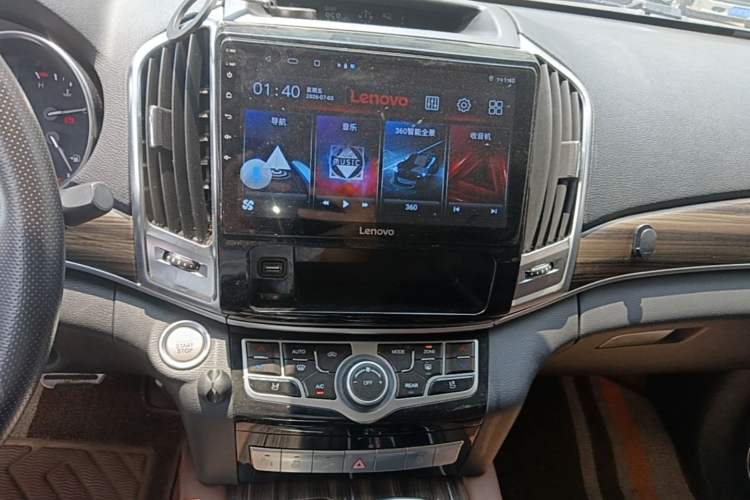 Used Haval H9 2017 2.0T Diesel 4x4 Luxury 7-Seater Audio And AC Panel