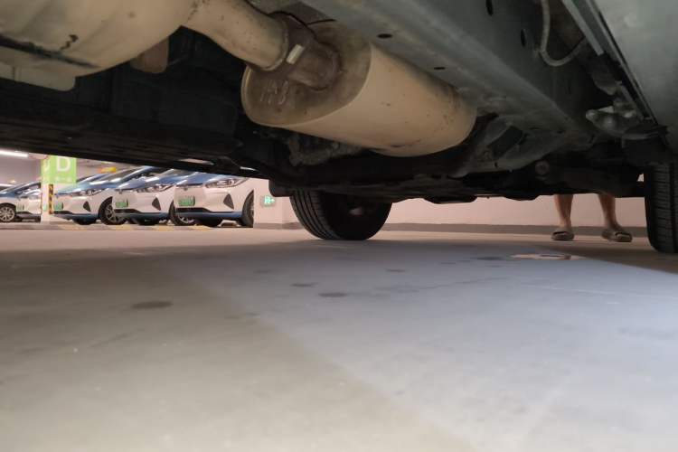 Used Haval H9 2017 2.0T Gasoline 4x4 Premium 5-Seater Chassis Rear Right