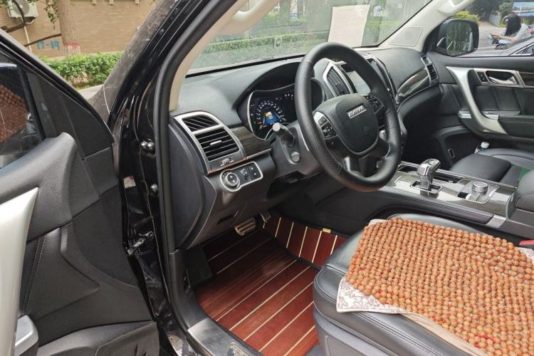 Used Haval H9 2017 2.0T Gasoline 4x4 Prestige Model 7 Seats Driver Seat
