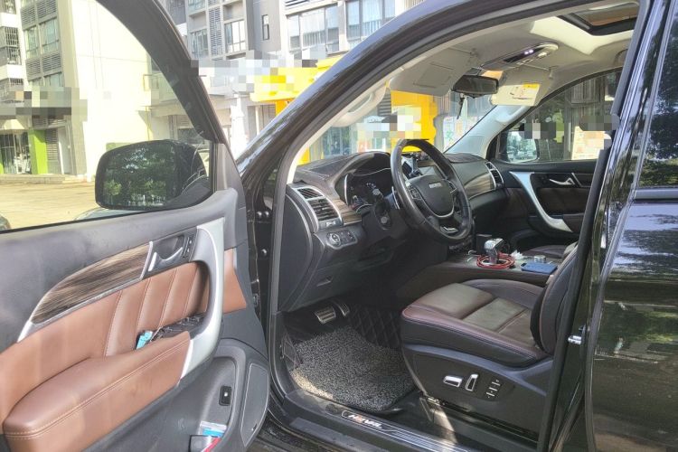 Used Haval H9 2017 2.0T Gasoline 4x4 Premium 5-Seater Driver Seat