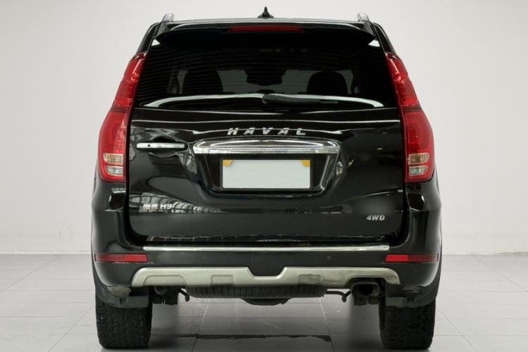Used Haval H9 2017 2.0T Gasoline 4x4 Luxury 7-Seater Exterior 5
