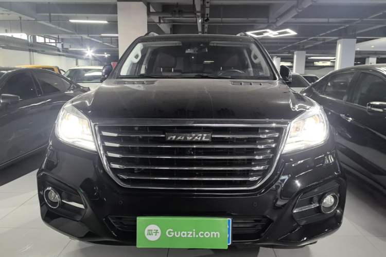 Used Haval H9 2017 2.0T Gasoline 4x4 Luxury 7-Seater Front