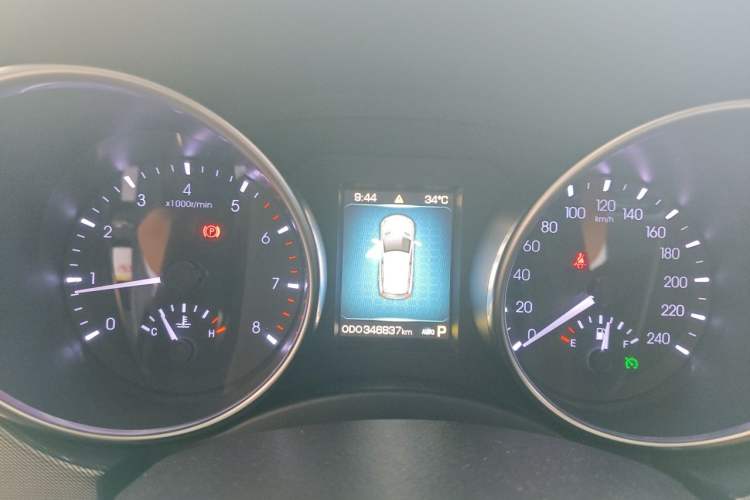 Used Haval H9 2017 2.0T Gasoline 4x4 Luxury 7-Seater Instrument Cluster